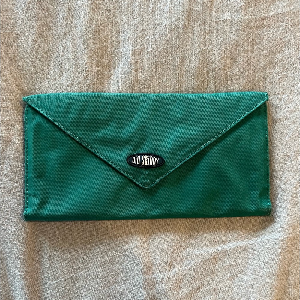 Big Skinny Trifold Wallet in Green